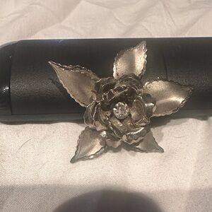 Vintage 30s Bugbee & Niles Art Deco Silver Tone Flower Brooch Pendant